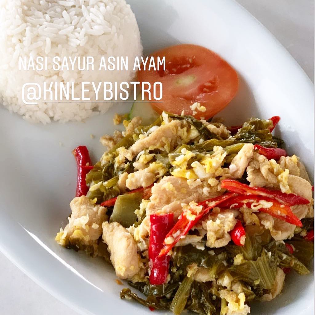 Nasi Ayam Sayur Asin Thai! Yuk coba di Kinley Thai Bistro