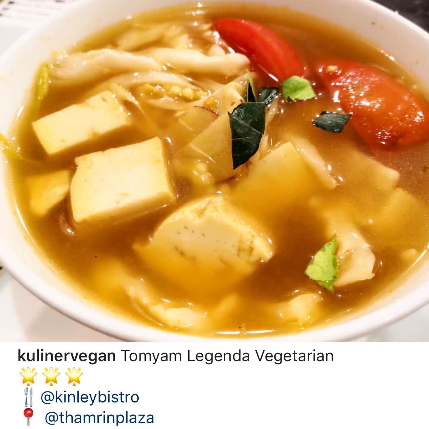 Tom Yum Vegetarian at Kinley Thai Bistro.
Thank you for sharing @kulinervegan 
Read more